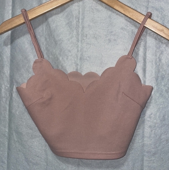 SHEIN Bundle of 2 Cropped Cami Tops X-Small - Picture 2 of 8